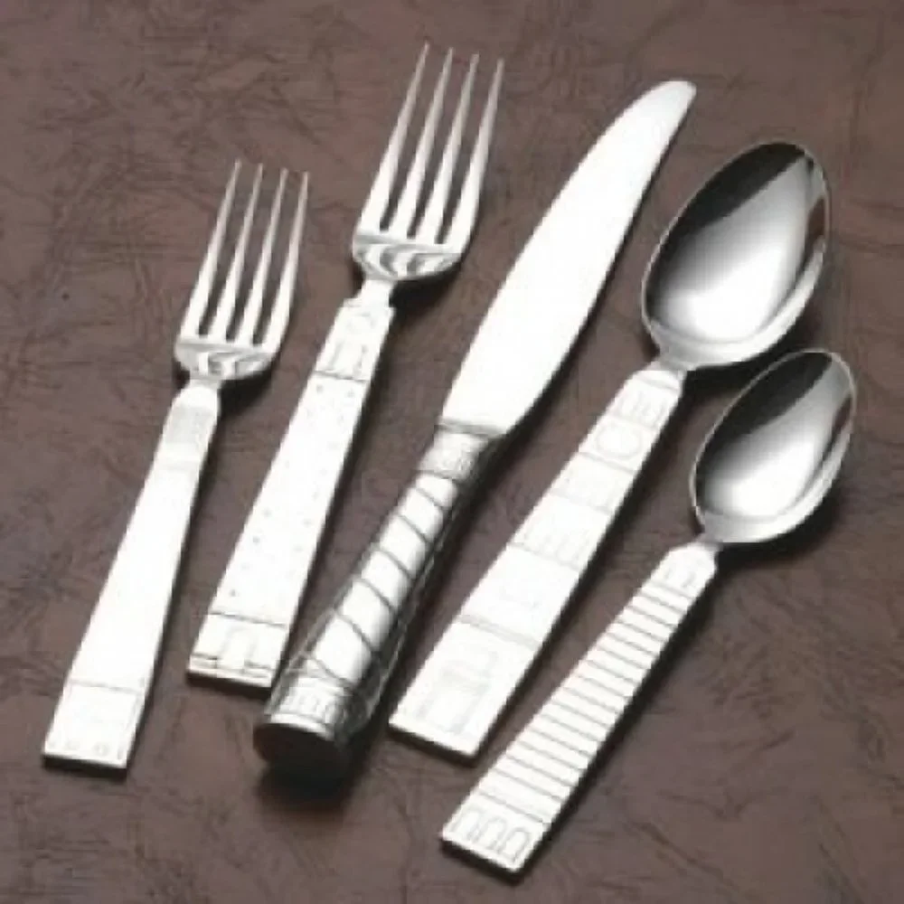 New Authentic Sasaki Sienna Frost 5 pc placesetting